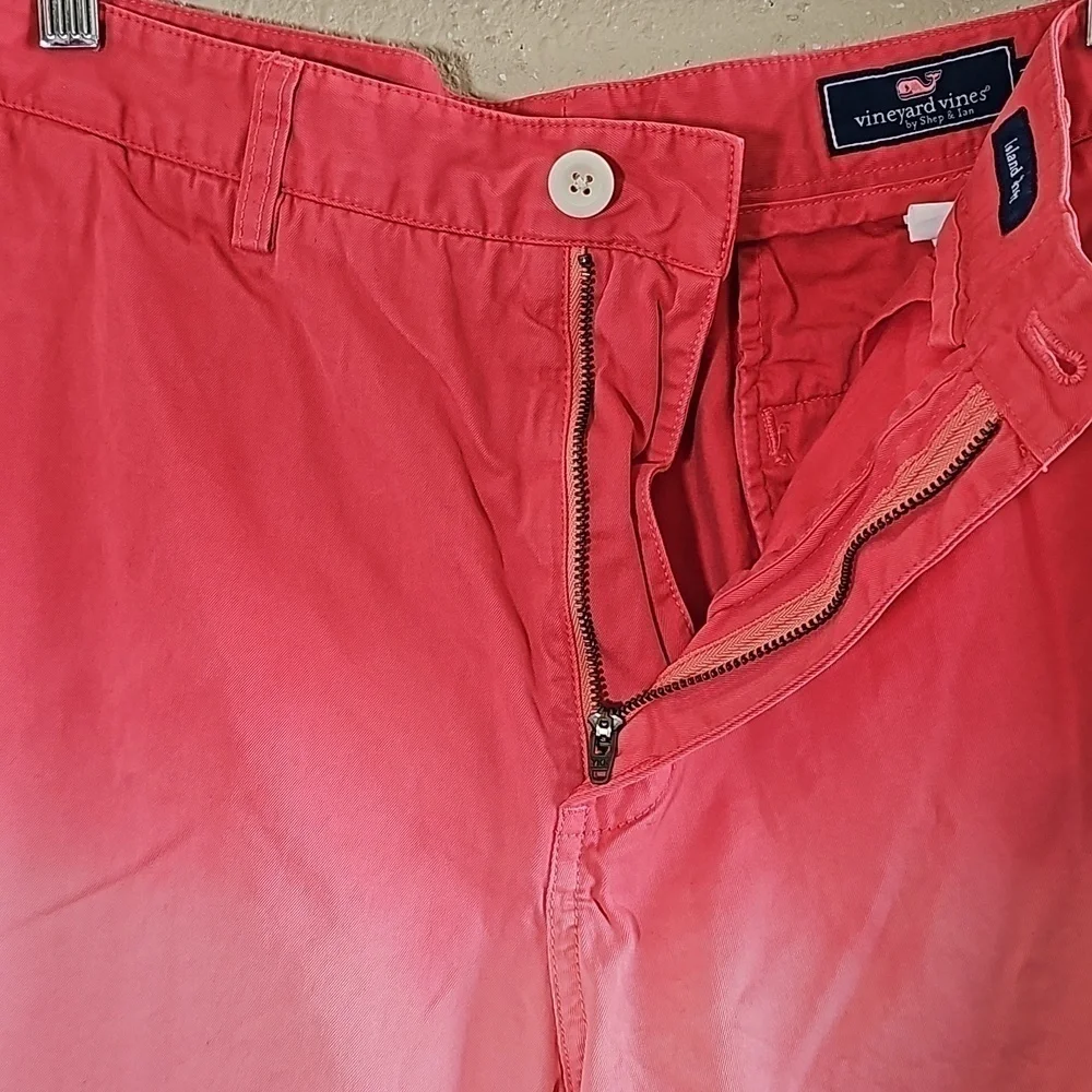 Vineyard Vines Short.